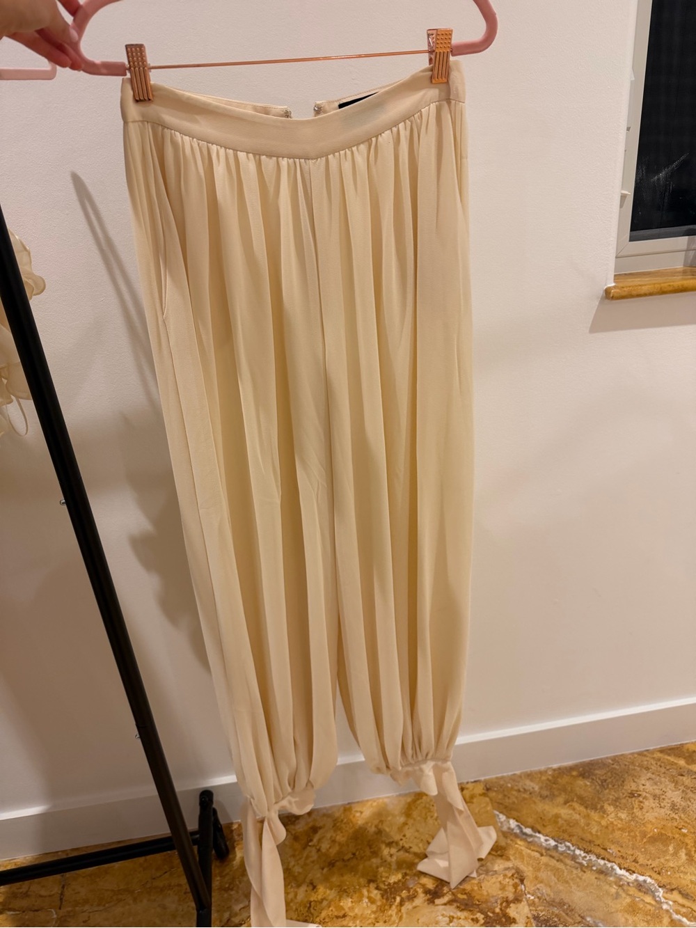Bardot Cream Ruffle Cami Set - Picture 9 of 10